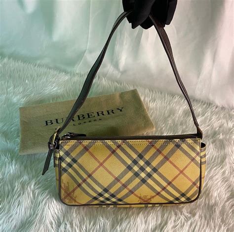 Burberry Pochette Vintage Bag 